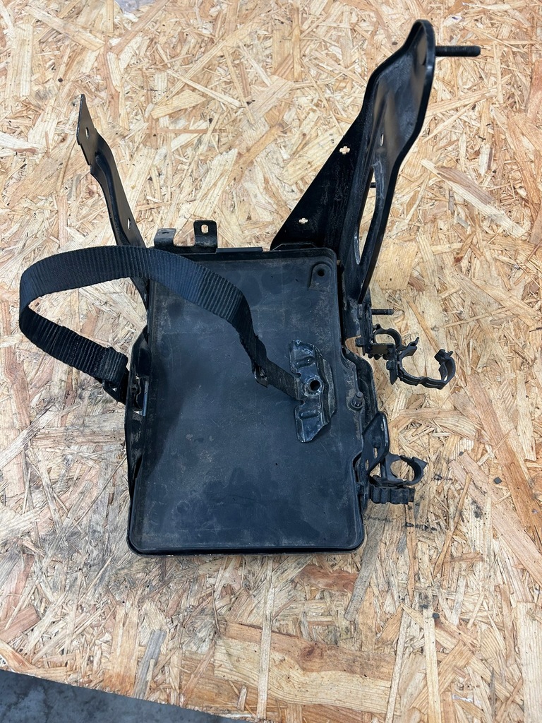 фото №1, Основание кронштейн аккумулятор 2.4 jeep renegade trailhawk usa