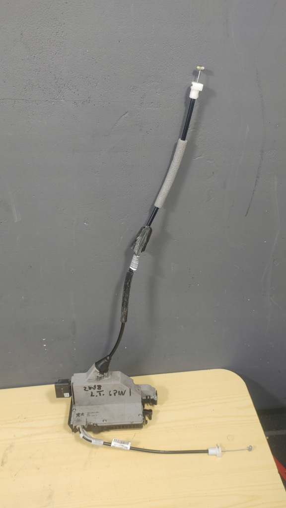 фото №1, Peugeot 2008 замок двері лівий задня 6pin 9812501480