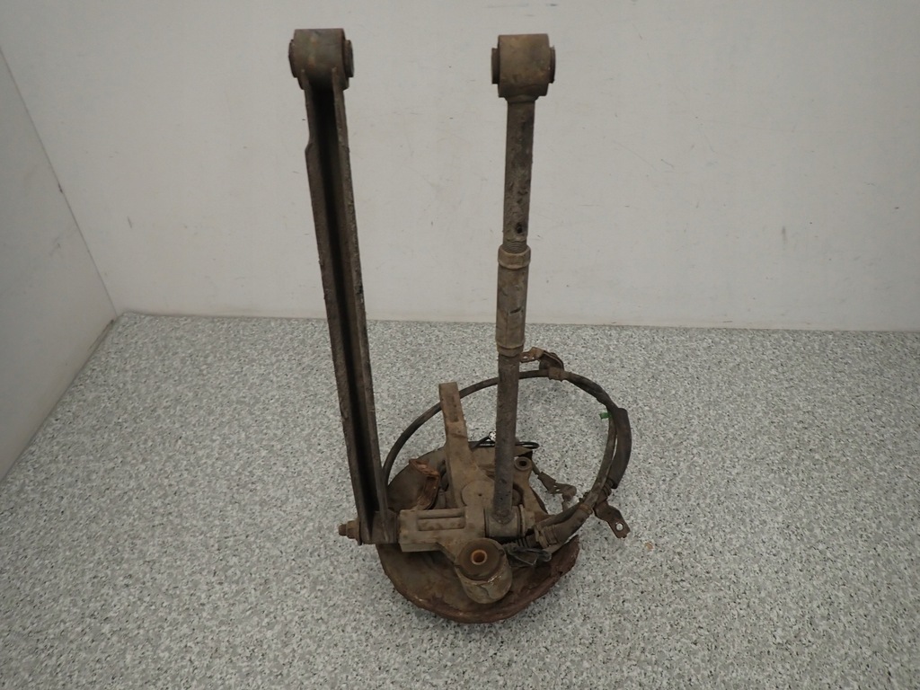 фото №4, Hyundai tucson 2.0 crdi 2wd 04- поворотный кулак задняя левая