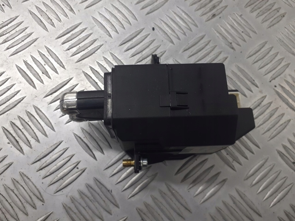 фото №3, Замок зажигания с ключ alfa romeo 156 1.9 jtd