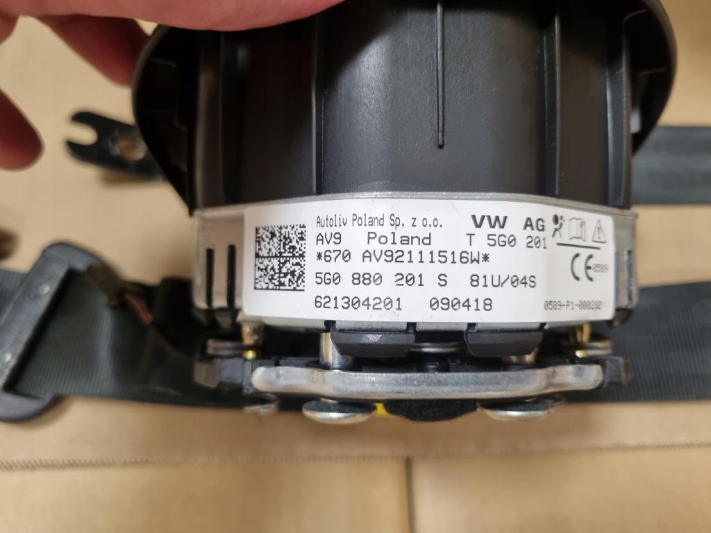 Купить Vw golf vii приборная панель панель  оригинал подушка безопасности водитель колено пассажир ремни