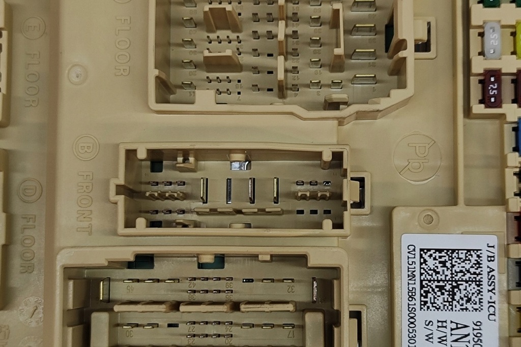 фото №6, Kia ev6 cv 77 коробка предохранителей блок управляющий 91950-cv151 elektr