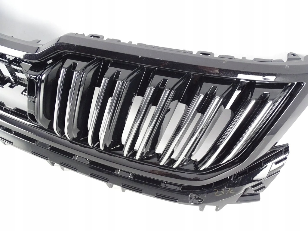 фото №7, Решітка радіатора trapa skoda kodiaq laurin & klement l&k 565853663e