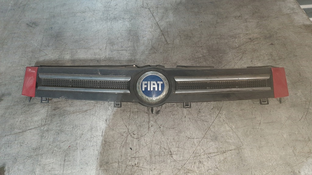 фото №1, Решётка радиатора fiat panda
