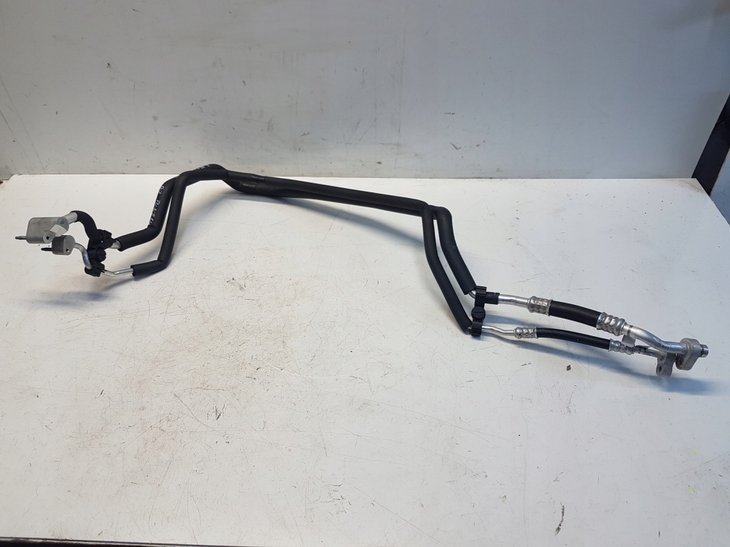 фото №1, Maserati levante шланг кондиционера 670033077