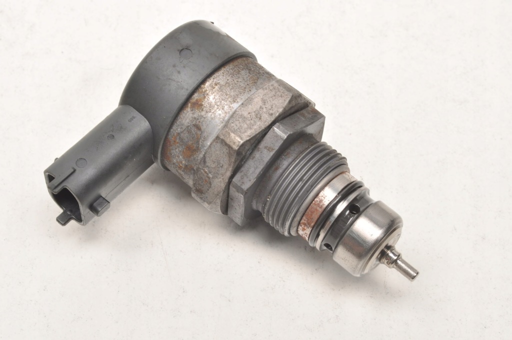 фото №8, Xc60 i v40 ii v70 s80 d3 d4 d5 датчик давления топлива 31216313 0281002990