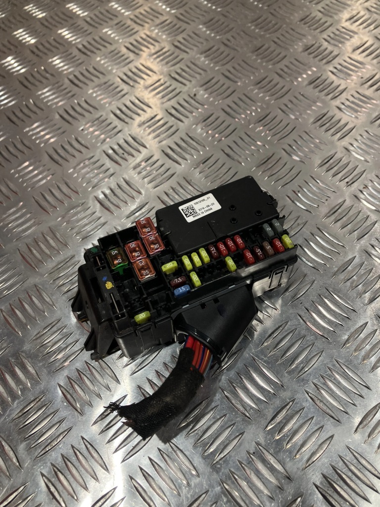 фото №1, Коробка предохранителей 15513165 opel astra v k 15-