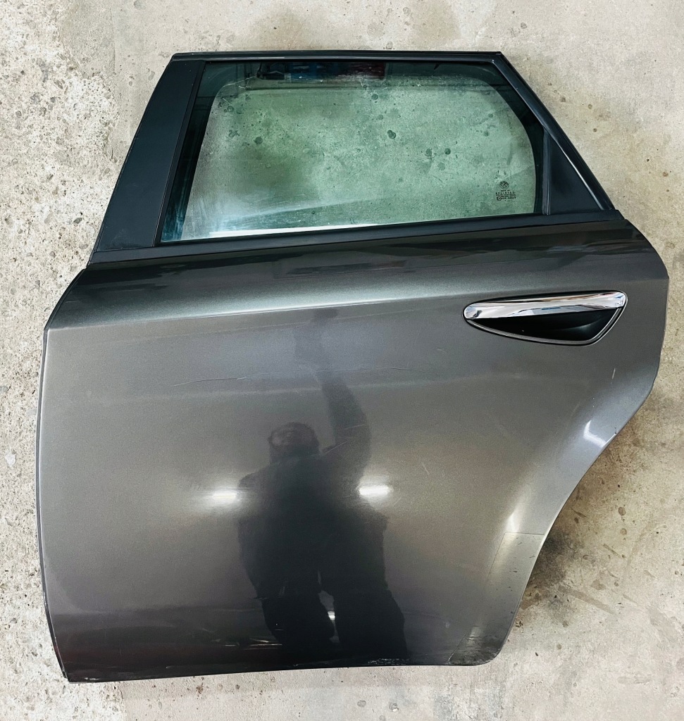 Купить Alfa romeo 159 07r. универсал дверь задний  левая