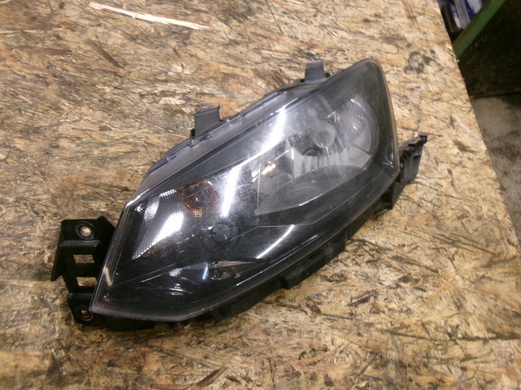 фото №1, Vw polo v 6r лампа левая перед europa