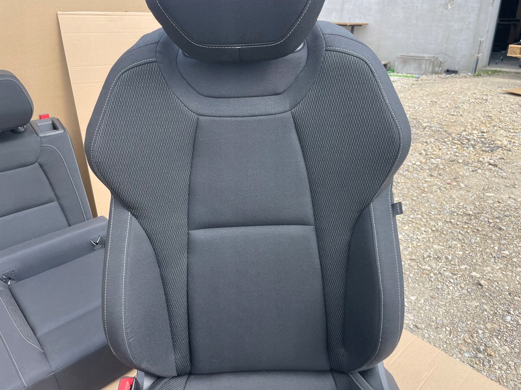 фото №8, Сиденья заднее сиденье skoda karoq механический подогрев jak nowe оригинал