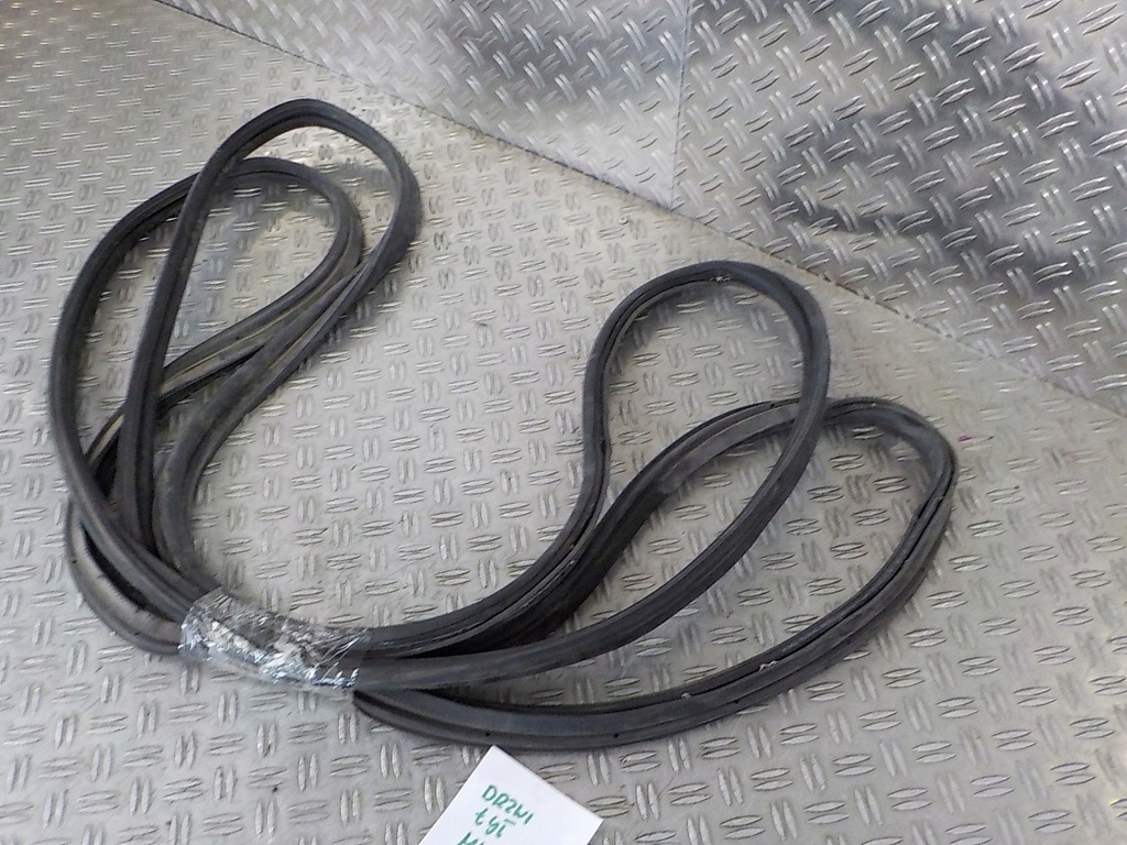 фото №4, Transit mk8 12-18 прокладка двері задня