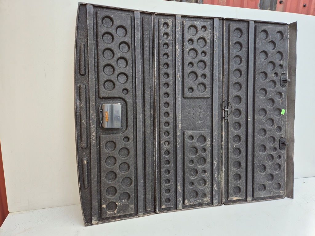 фото №9, Audi a4 b6 kombi 04r пол багажника 8e9861529a