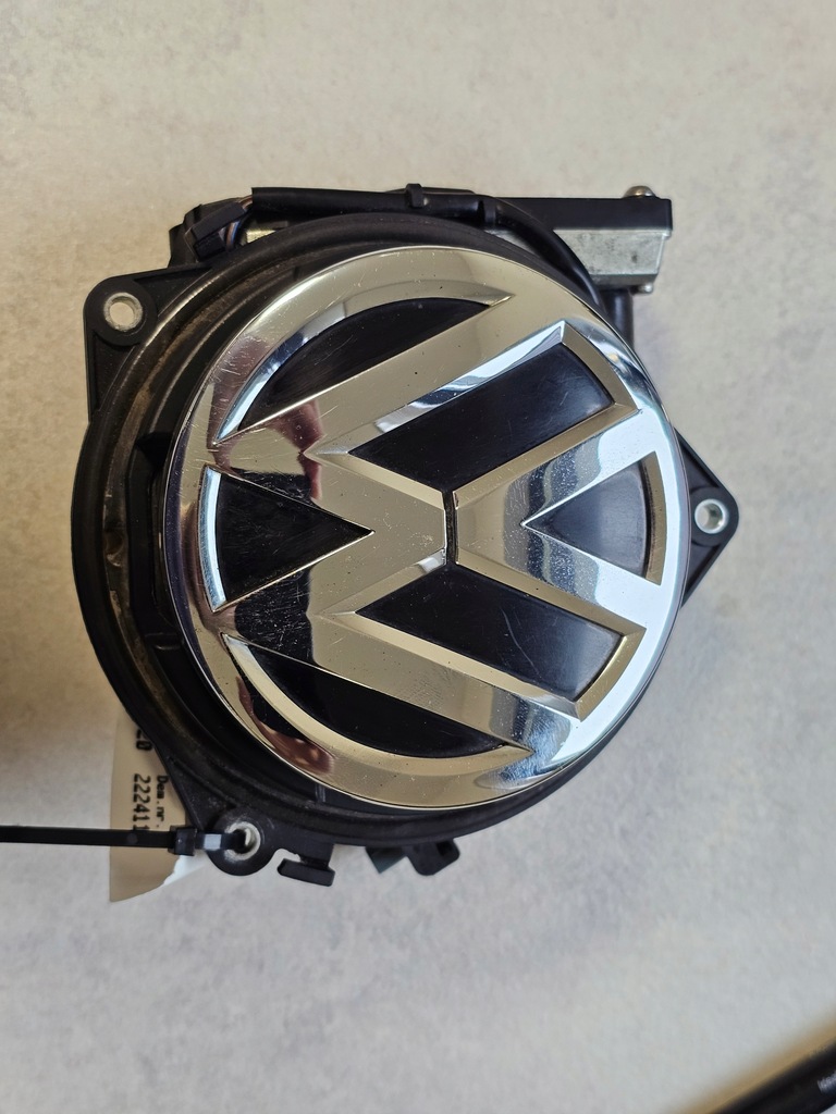 фото №1, Ручка крышки камера заднего вида эмблема vw golf vii