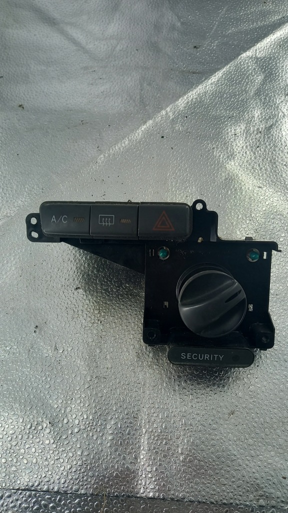 фото №1, Панель обдув toyota yaris i lift 04r 758294