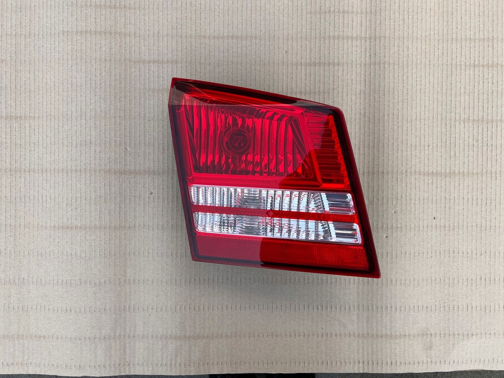 фото №1, Dodge journey лампа левая задняя задняя w крышка