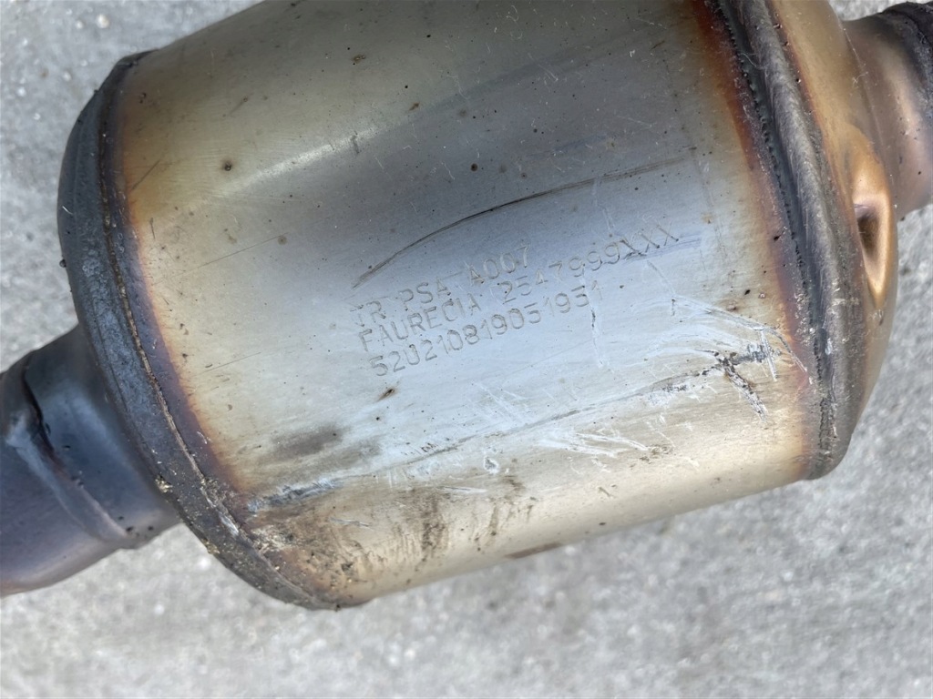 фото №7, Гаситель труба выхлопная выхлоп 1.5 bluehdi 19-23r citroen c3 iii 3 lift