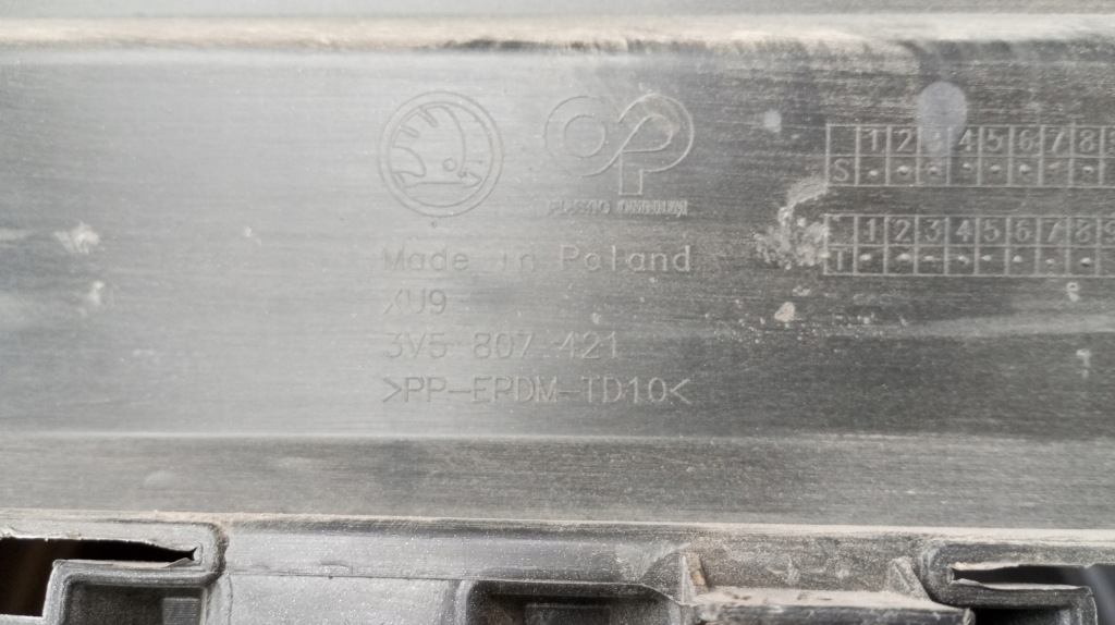 Skoda superb iii sedan 2015-2024--zderzak задний 3v5807421 оригинал Оригинал