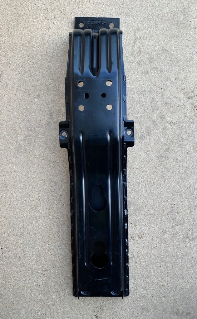 фото №1, Кронштейн кронштейн поріг rh volvo fh 5 82690888