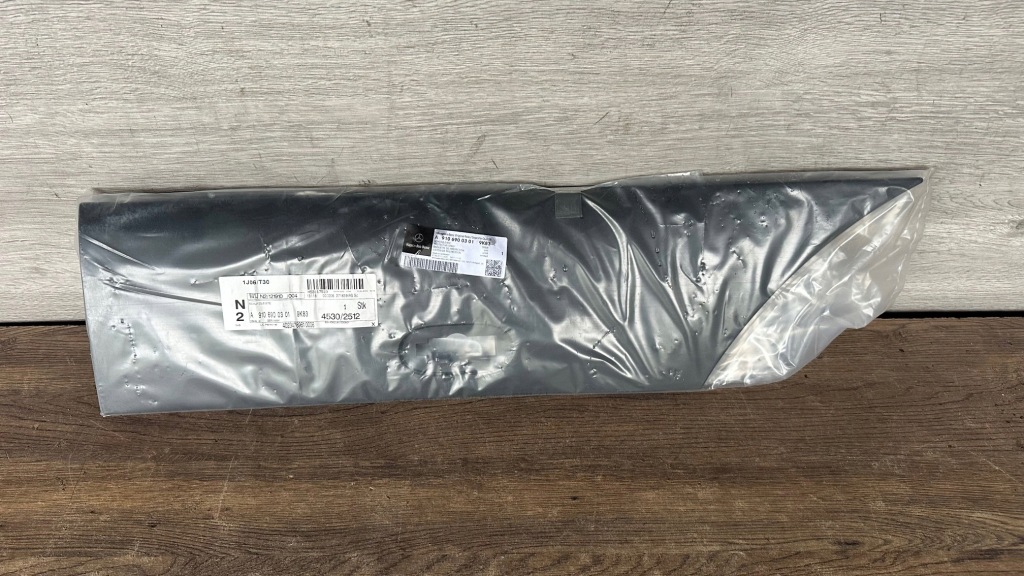 Купити Mercedes sprinter 910 молдинг крила ліва nowa a9106900301