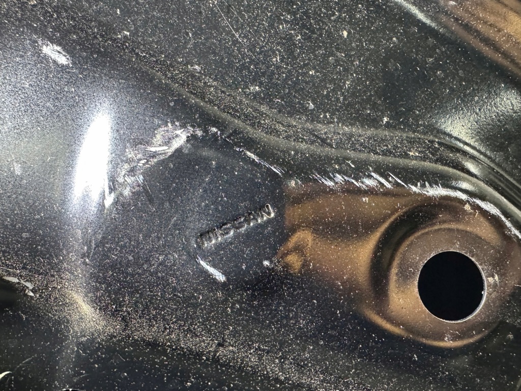 Nissan xtrail t33 капот Оригинал