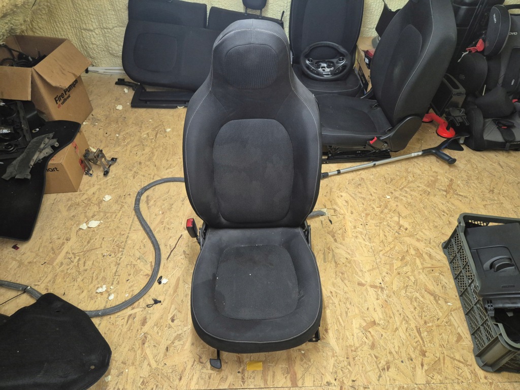 фото №1, Smart fortwo 453 cabrio coupe сидіння водія