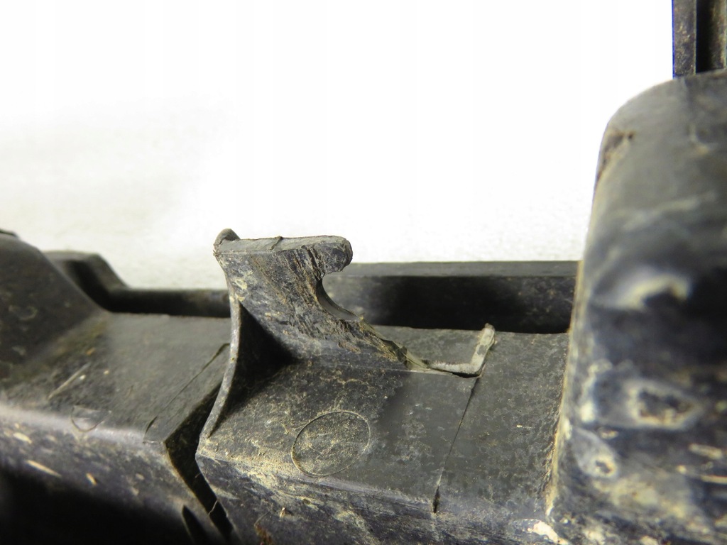 фото №9, Решітка радіатора решітка радіатора mitsubishi pajero ii