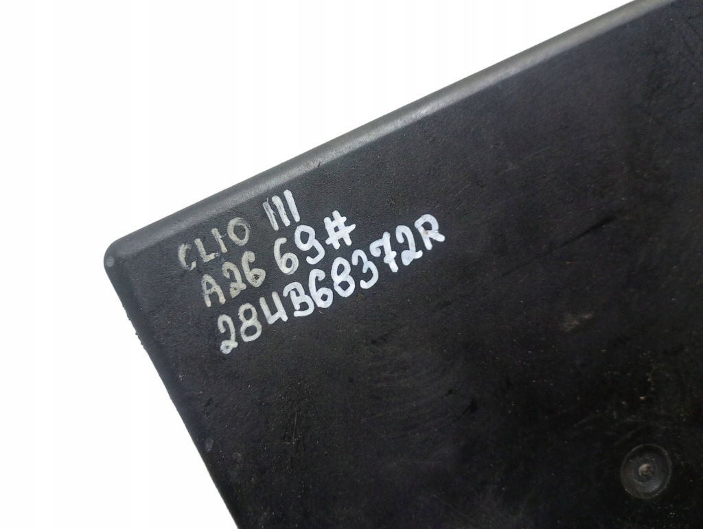 Коробка запобіжників модуль renault clio iii 284b68372r Доставка