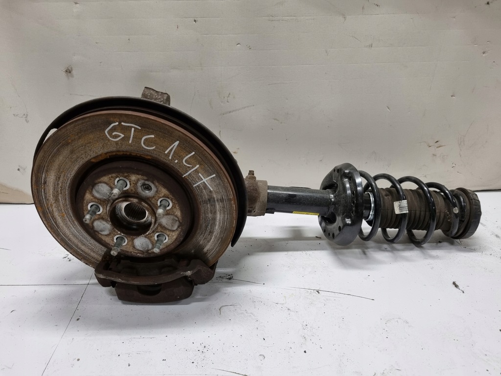 фото №1, Opel astra j 4 gtc mcperson лапа правое правый