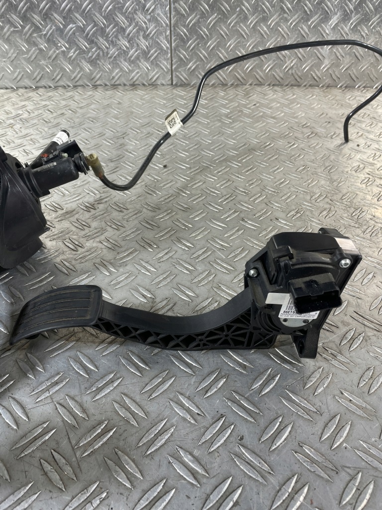 фото №3, Opel combo 18- педалі комплект 1.5