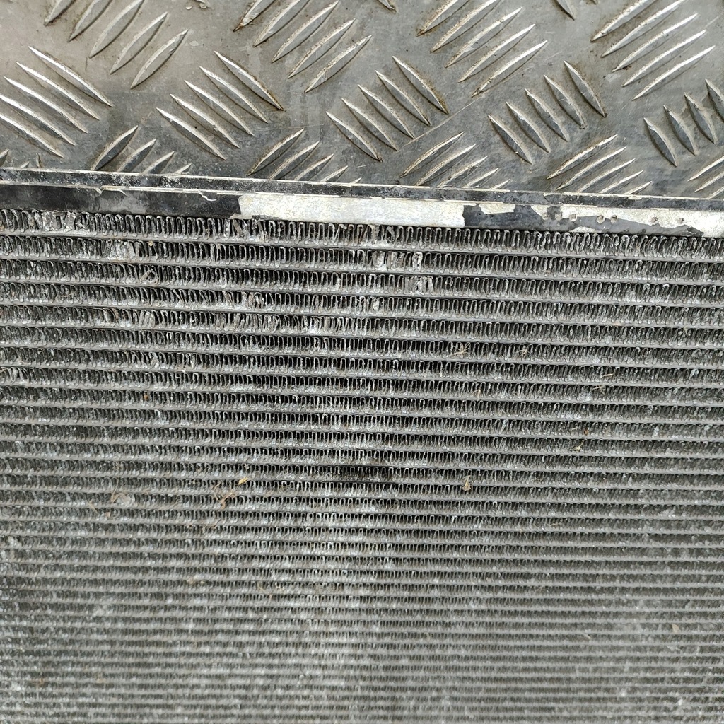 фото №7, Toyota hiace h50, h60, h70 2001 конденсатор / радиатор кондиционера