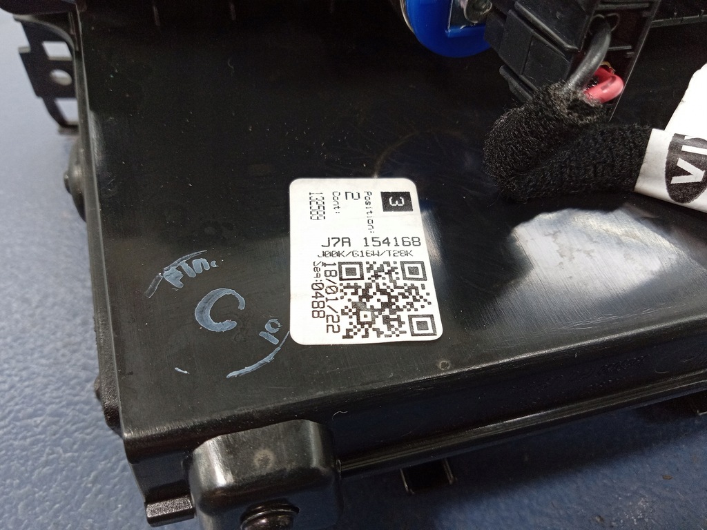 фото №6, Kia ceed iii разъём usb 12v полка 84681-j7000