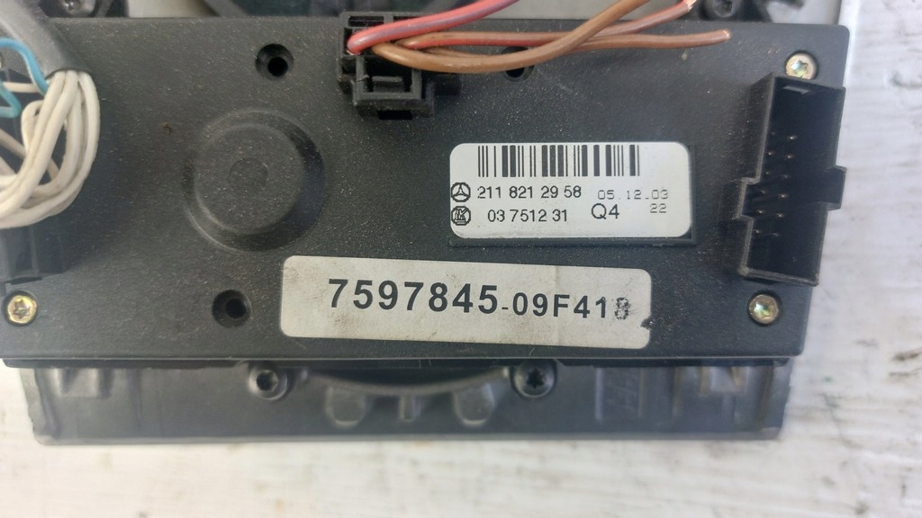 фото №7, Mercedes w211 рамка перемикання передач 2118212958