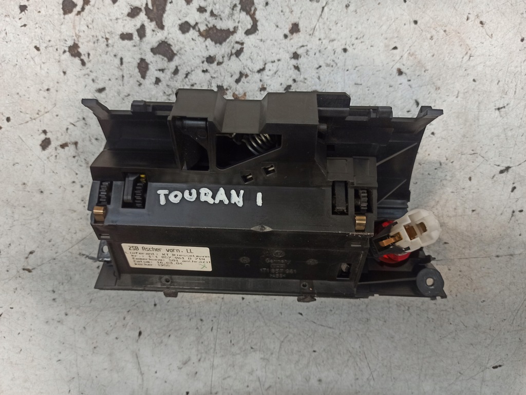 фото №13, Volkswagen touran i попільничка з прикурювач 1t1857961