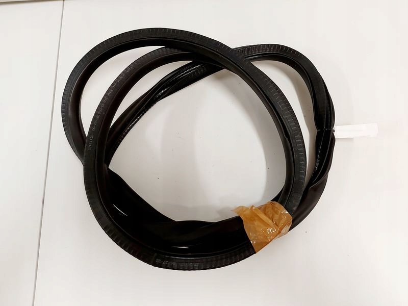 фото №1, Opel ampera volt прокладка двері правий задня права задня кузовна