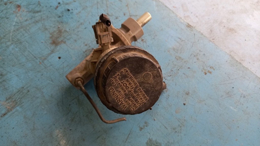 фото №3, Насос тормозная volvo v40 1.8b 01r lift