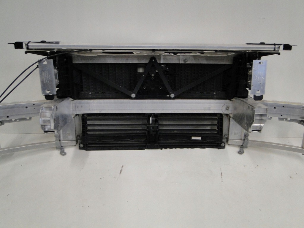 фото №8, Mercedes pas передний усилитель перед c klasa 206 w206 a2066201400