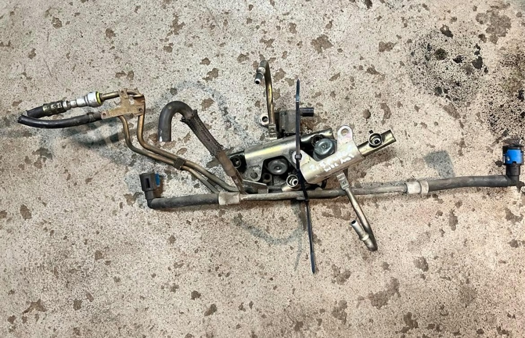 фото №1, Молдинг упорскування subaru forester 2,5