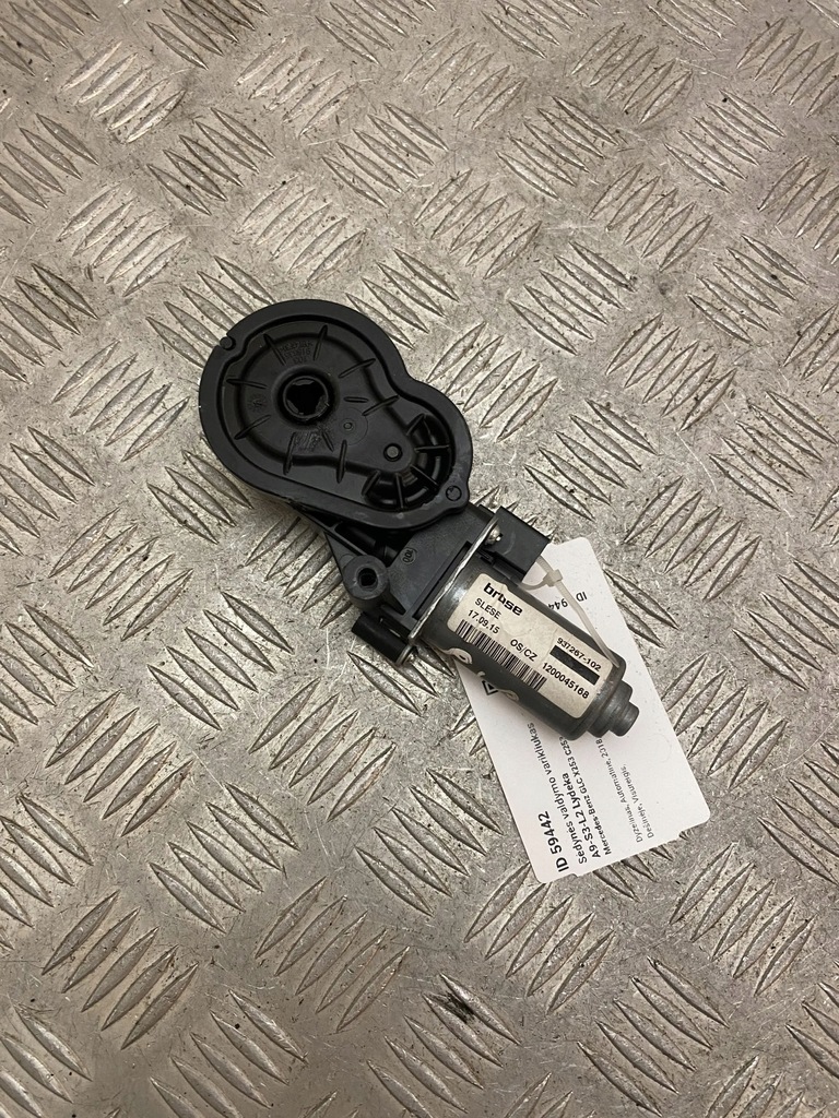 фото №6, Mercedes-benz glc x253 c253 моторчик регулювання сидіння