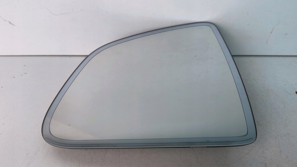 фото №4, Вкладиш дзеркало лівий перед tesla model y