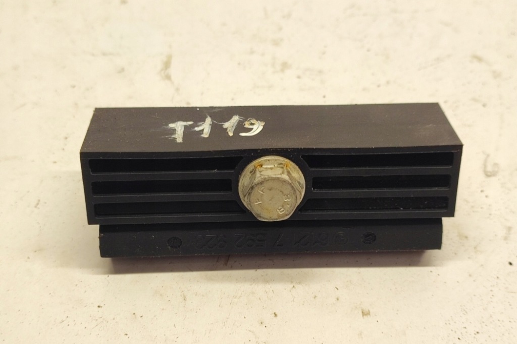 Купить Держатель аккумулятор bmw 5 f10 7592923 2.0l дизель 135kw 2014