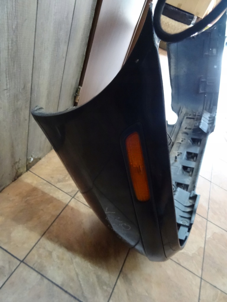 фото №9, Volvo v40 1.9dci 03' бампер задня задній