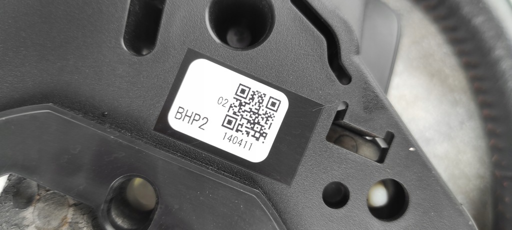 фото №11, Mazda 3 bm повітропровід шкіра мультифункція czerwona nić rok 2014