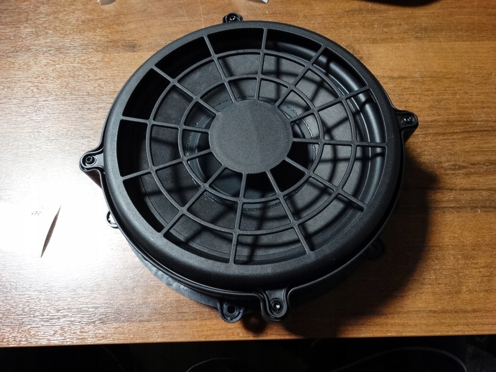 фото №1, Idealny динамік porsche audi etron gt 1