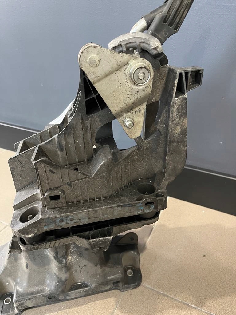 фото №7, Peugeot 3008 домкрат важіль вибірник перемикання передач