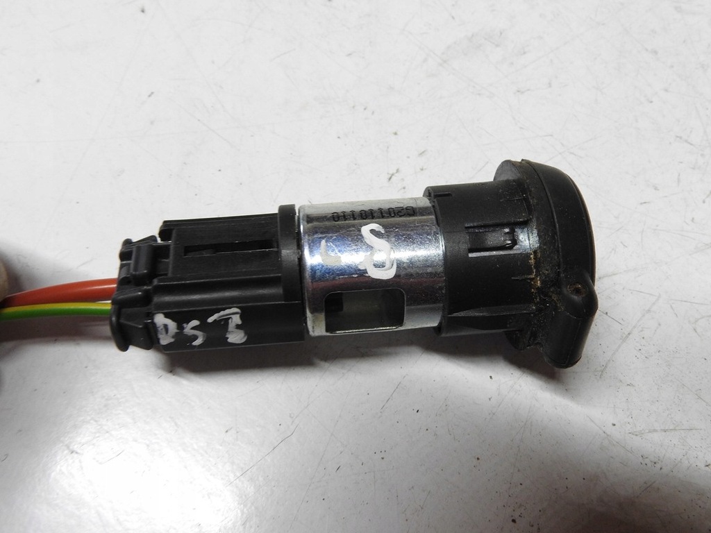 фото №10, Citroen ds3 09-14 разъём прикуривателя 12v 9665277677