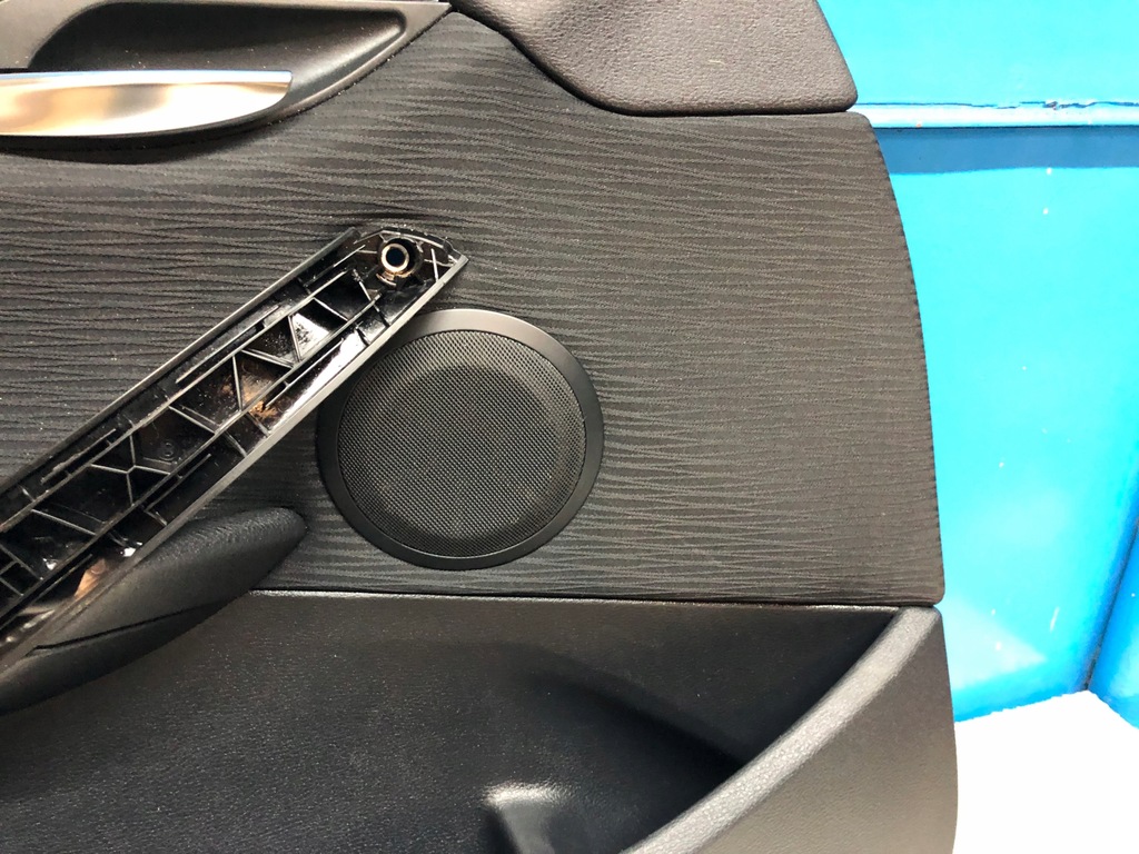 фото №7, Bmw x1 e84 обшивка оббивка двері лівий перед ліва