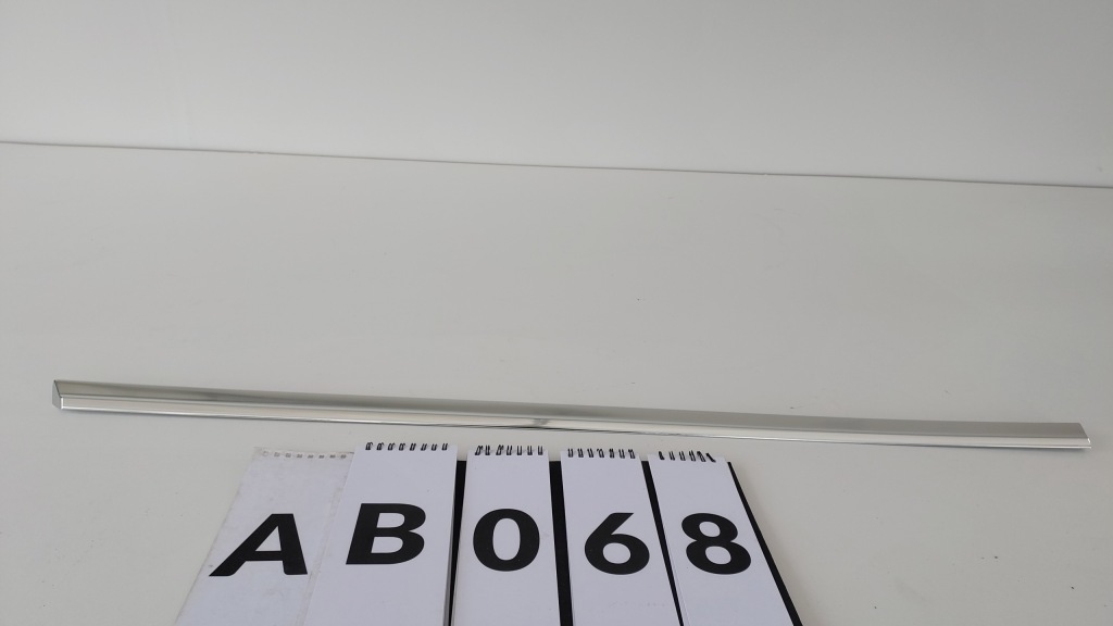 Купить Mercedes sl r107 молдинг дверь правых хром новый