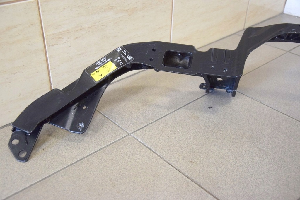 фото №10, Jaguar xe 15-r. передний pas перед усилитель