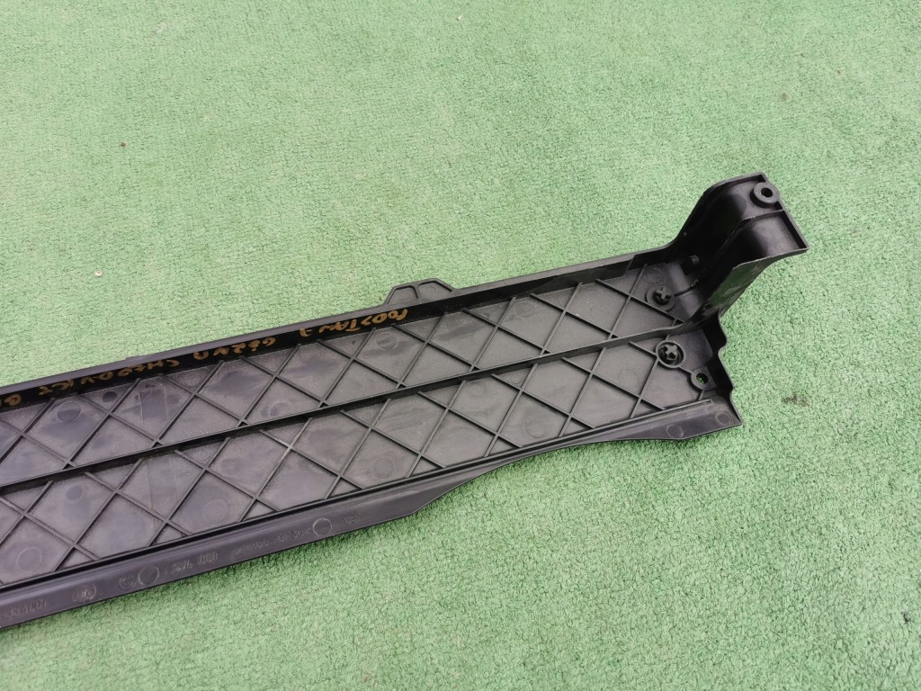 Bmw x5 e70 f15 x6 e71 f16 корпус радиатора основание кронштейн верхний с Разборки