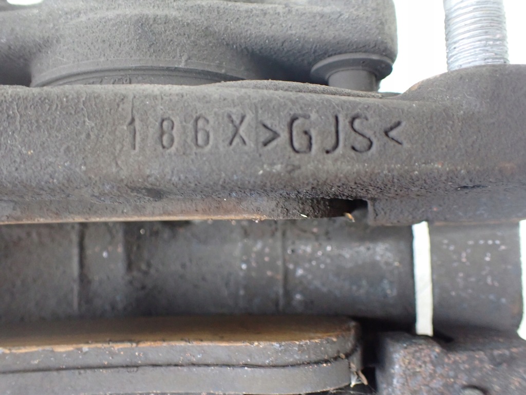 фото №11, Суппорт тормозной правый перед dacia duster ii